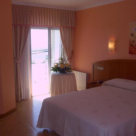Hotel Miramar 2** Superior Playa de la Lanzada Bagian luar foto