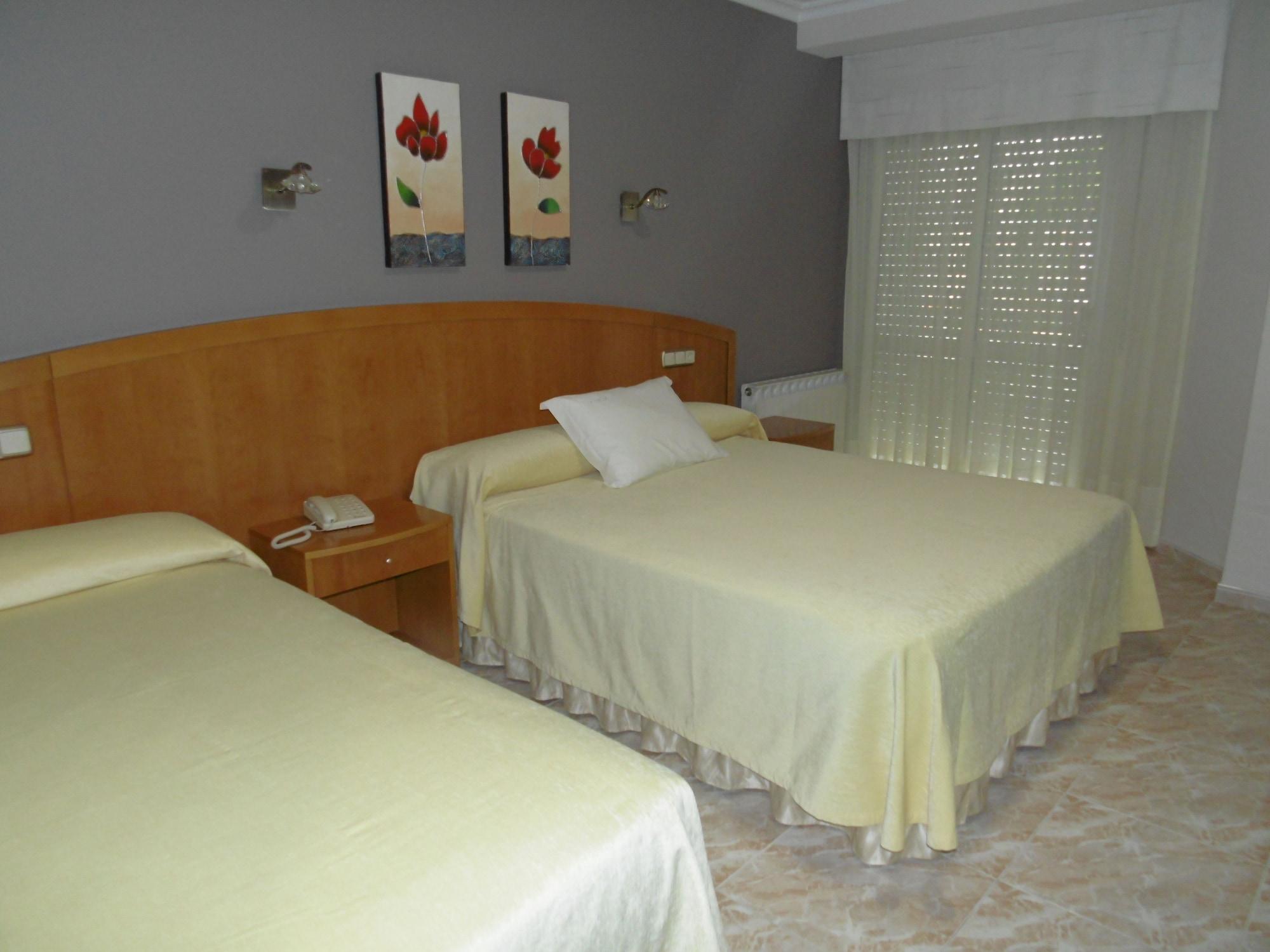 Hotel Miramar 2** Superior Playa de la Lanzada Bagian luar foto