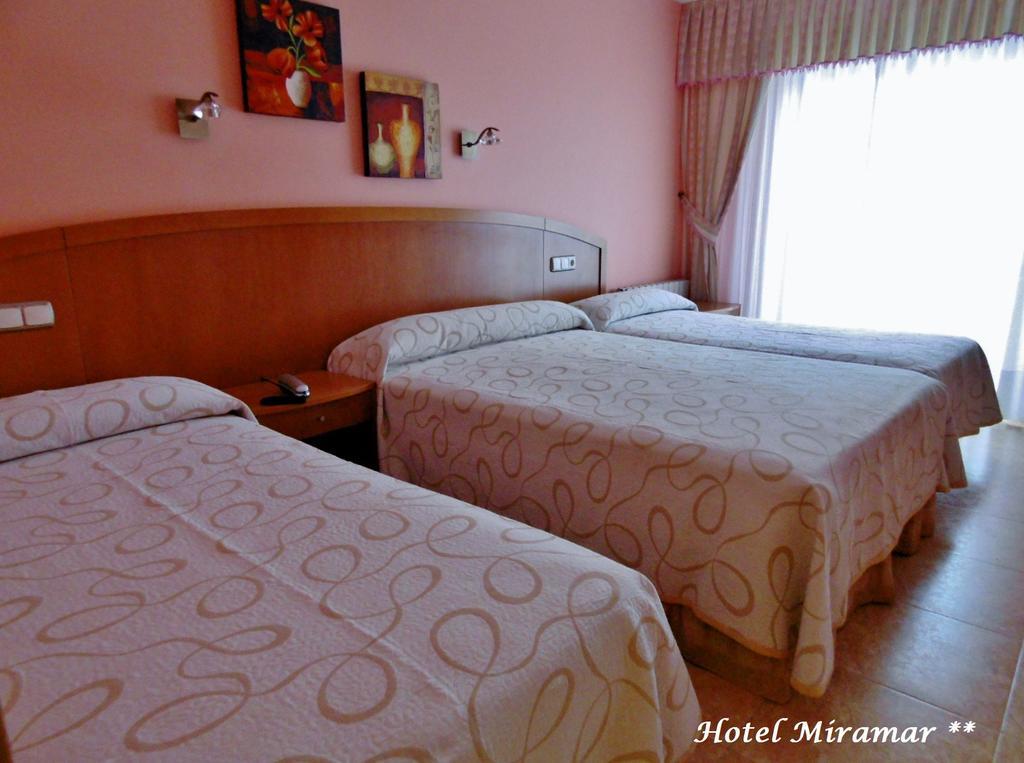 Hotel Miramar 2** Superior Playa de la Lanzada Bagian luar foto