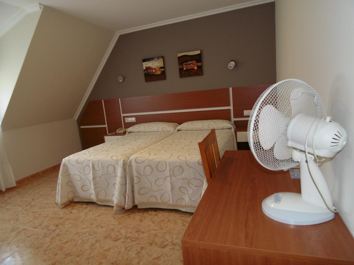 Hotel Miramar 2** Superior Playa de la Lanzada Bagian luar foto